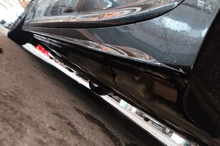 Used Cadillac CT5 2020 Revised 28T Platinum Sport Edition Left Side Sill