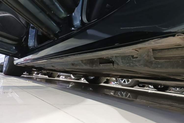 Used Cadillac CT5 2020 28T Leading Sport Model Left Side Sill
