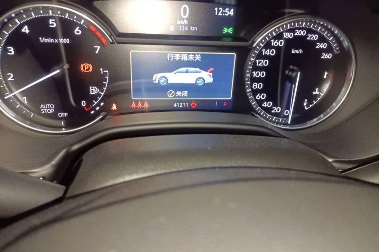 Used Cadillac CT5 2020 Updated 28T Leading Sporty Version Odometer Close Up
