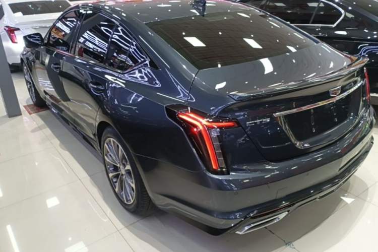 Used Cadillac CT5 2020 28T Leading Sport Model Rear Left 45 Deg