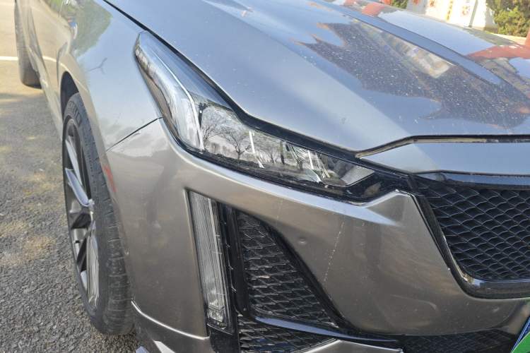 Used Cadillac CT5 2020 28T Platinum Sport Edition Right Front Headlight