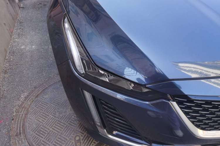 Used Cadillac CT5 2020 28T Tech Edition Right Front Headlight
