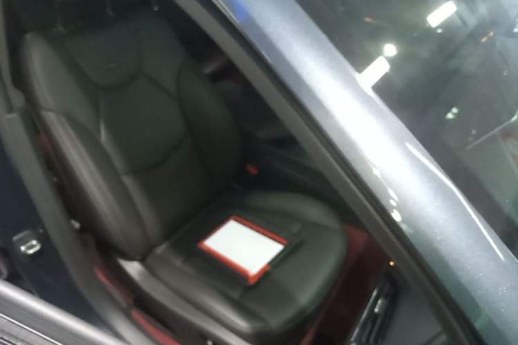 Used Cadillac CT5 2020 Revised Version 28T Luxury Edition Right Front Seat