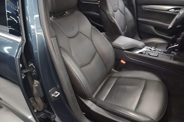 Used Cadillac CT5 2020 Revised Version 28T Luxury Edition Right Front Seat