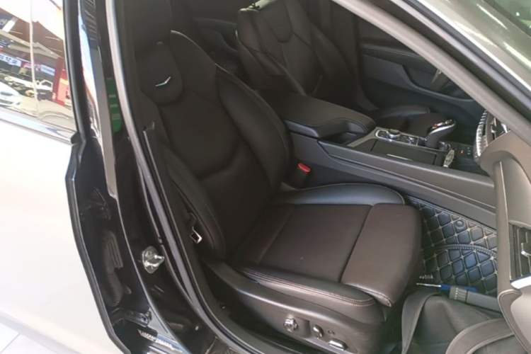 Used Cadillac CT5 2020 Updated 28T Leading Sporty Version Right Front Seat