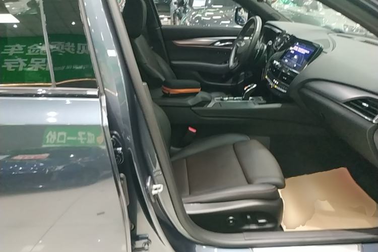 Used Cadillac CT5 2020 Updated 28T Leading Sporty Version Right Front Seat