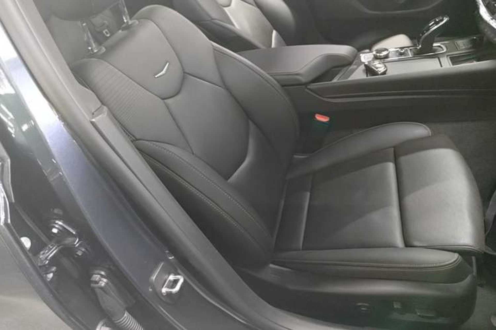 Used Cadillac CT5 2020 Revised 28T Platinum Sport Edition Right Front Seat