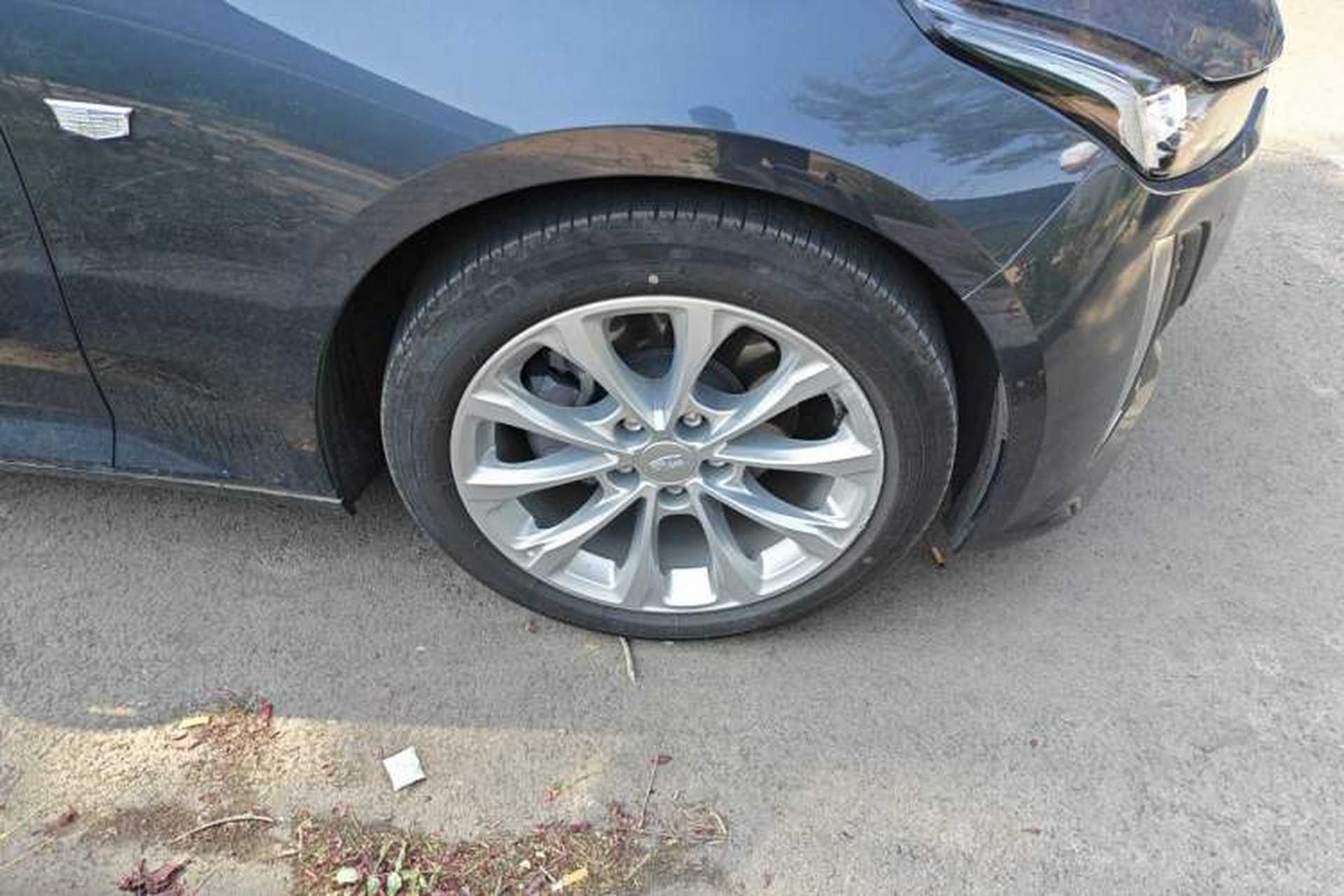 Used Cadillac CT5 2020 Revised Version 28T Luxury Edition Right Front Wheel Hub