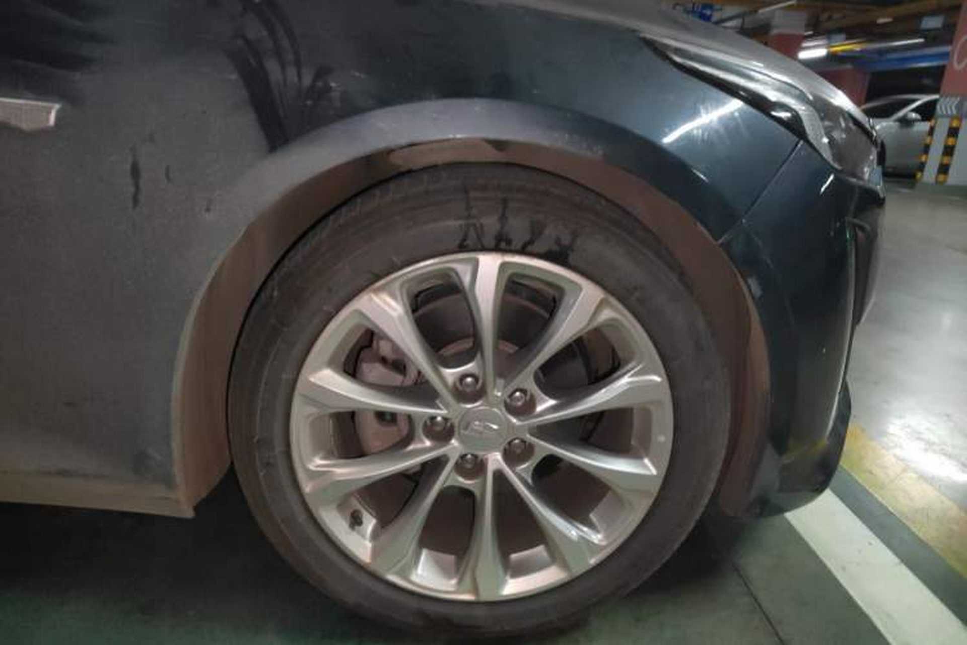 Used Cadillac CT5 2020 Revised Version 28T Luxury Edition Right Front Wheel Hub