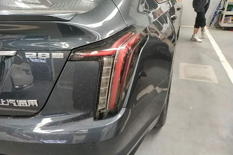 Used Cadillac CT5 2020 Revised 28T Platinum Sport Edition Right Rear Taillight