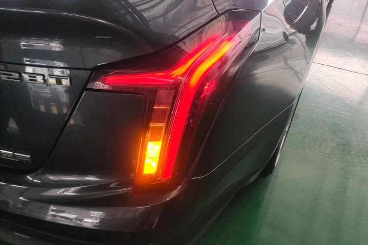 Used Cadillac CT5 2020 28T Fashion Edition Right Rear Taillight
