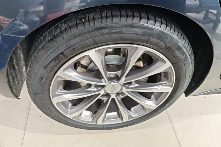 Used Cadillac CT5 2020 28T Leading Sport Model Right Rear Wheel Hub