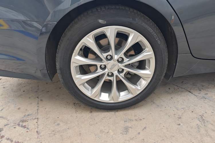 Used Cadillac CT5 2020 Revised Version 28T Luxury Edition Right Rear Wheel Hub