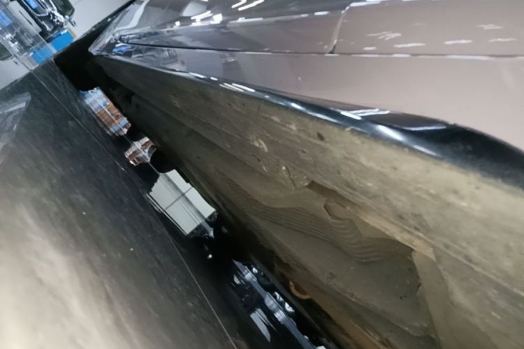Used Cadillac CT5 2020 Revised 28T Platinum Sport Edition Right Side Sill