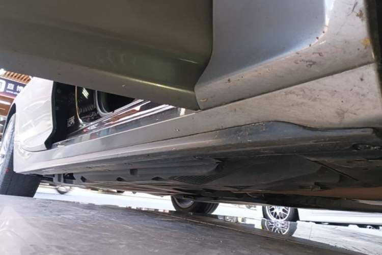 Used Cadillac CT5 2020 Updated 28T Leading Sporty Version Right Side Sill