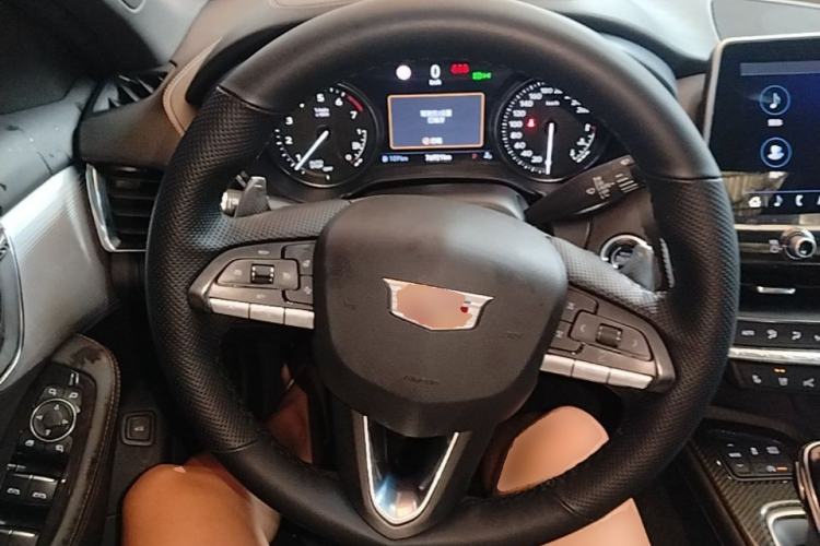 Used Cadillac CT5 2020 Revised 28T Platinum Sport Edition Steering Wheel