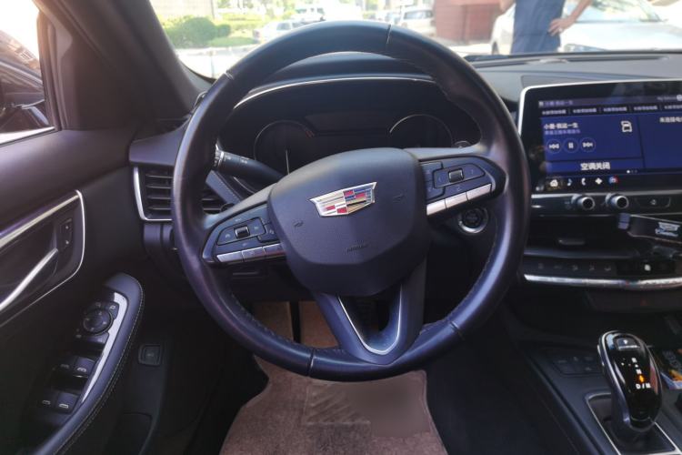 Used Cadillac CT5 2020 28T Tech Edition Steering Wheel
