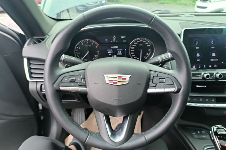 Used Cadillac CT5 2020 Revised Version 28T Tech Edition Steering Wheel