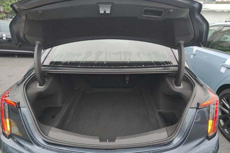 Used Cadillac CT5 2020 Updated 28T Leading Sporty Version Trunk