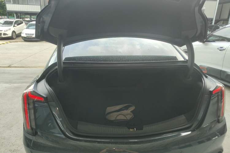 Used Cadillac CT5 2020 Revised Version 28T Luxury Edition Trunk