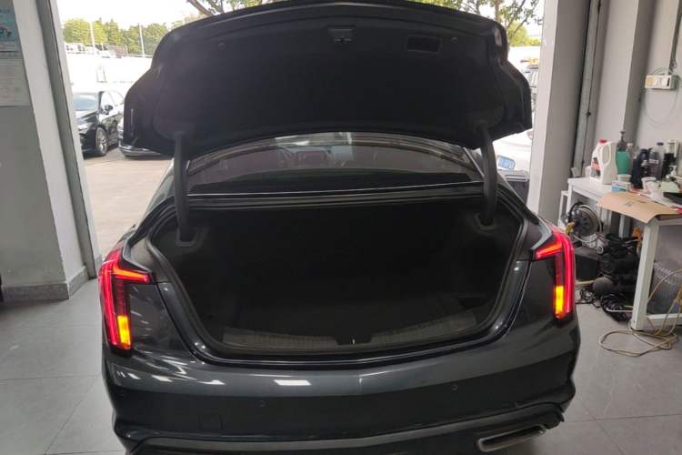 Used Cadillac CT5 2020 Revised Version 28T Luxury Edition Trunk