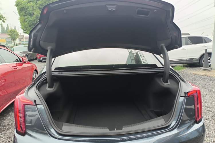 Used Cadillac CT5 2020 Revised Version 28T Tech Edition Trunk