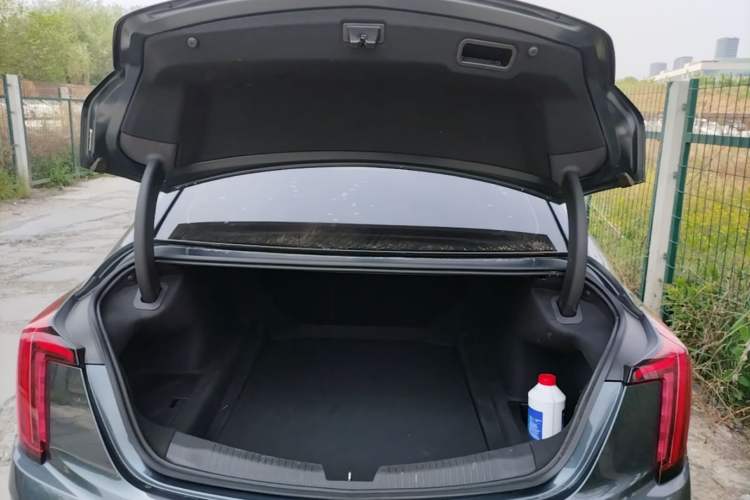 Used Cadillac CT5 2020 Revised Version 28T Luxury Edition Trunk