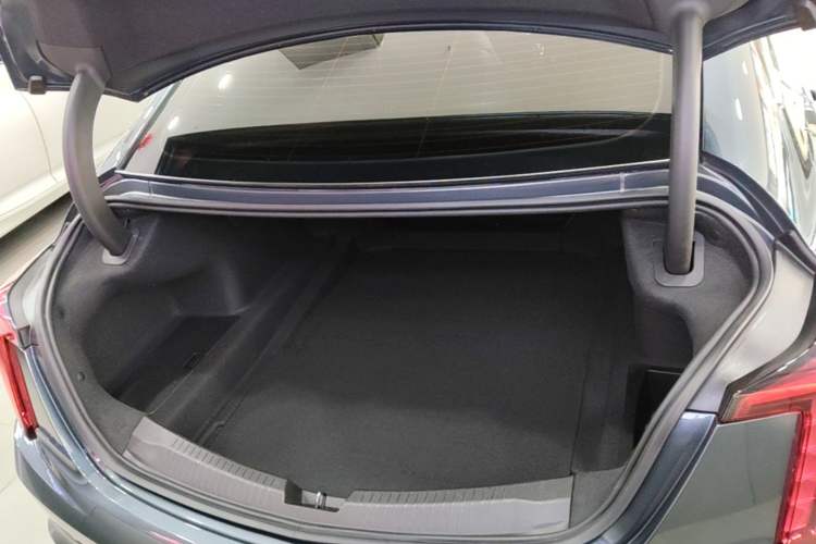 Used Cadillac CT5 2020 Revised Version 28T Luxury Edition Trunk
