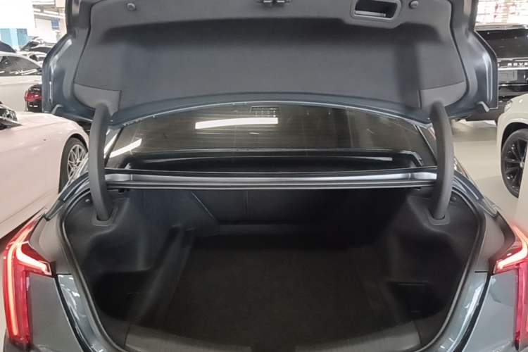 Used Cadillac CT5 2020 Revised Version 28T Luxury Edition Trunk