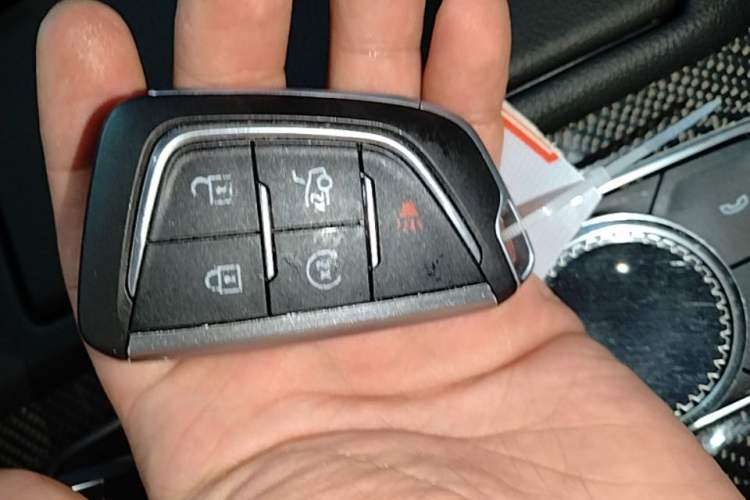 Used Cadillac CT5 2020 Revised 28T Platinum Sport Edition Vehicle Key