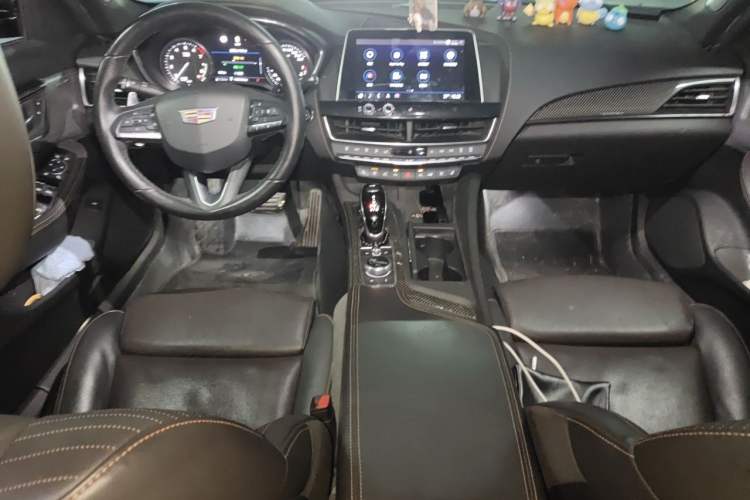 Used Cadillac CT5 2020 Revised 28T Platinum Sport Edition Interior 2