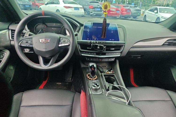 Used Cadillac CT5 2020 28T Fashion Edition Center Console