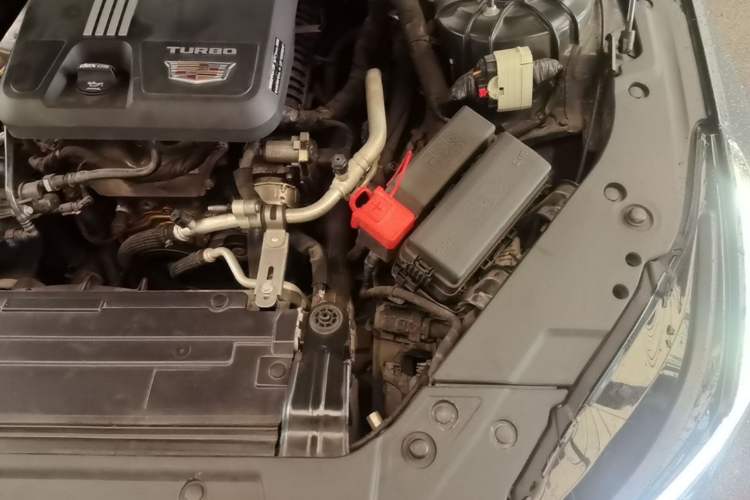 Used Cadillac CT5 2020 Revised Version 28T Luxury Edition Engine Bay Left