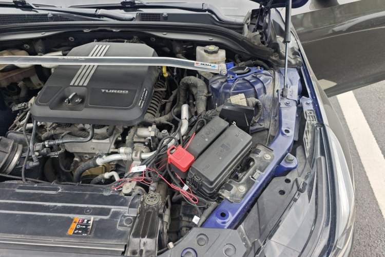Used Cadillac CT5 2020 28T Fashion Edition Engine Bay Left