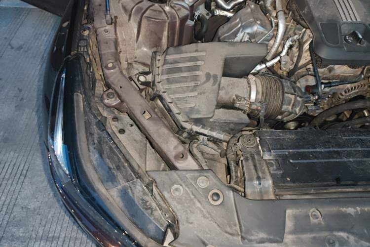 Used Cadillac CT5 2020 28T Leading Sport Model Engine Bay Right