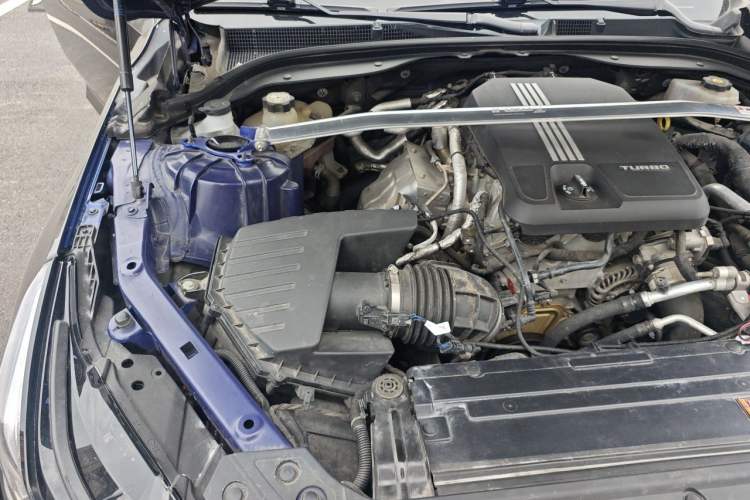 Used Cadillac CT5 2020 28T Fashion Edition Engine Bay Right