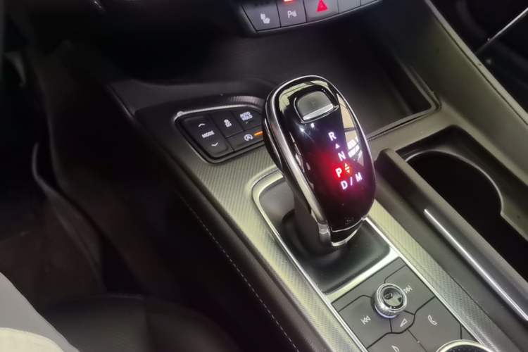 Used Cadillac CT5 2020 Revised Version 28T Luxury Edition Gear Lever