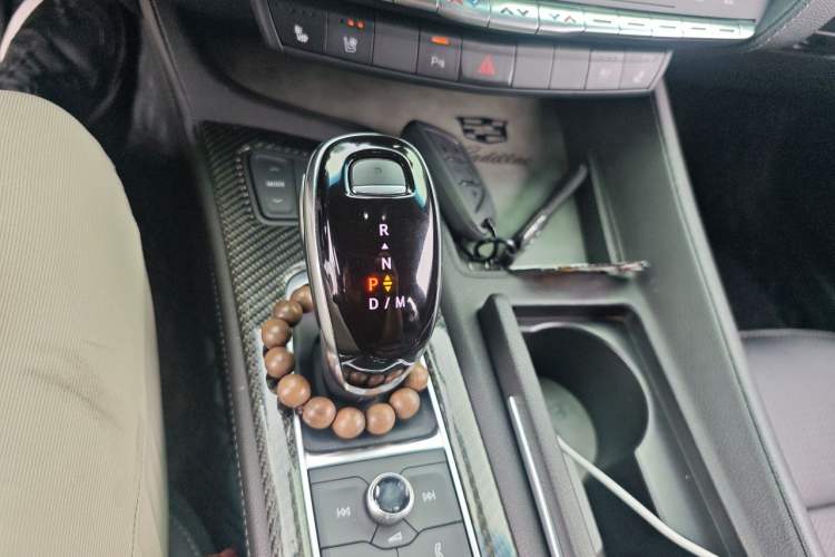 Used Cadillac CT5 2020 28T Fashion Edition Gear Lever