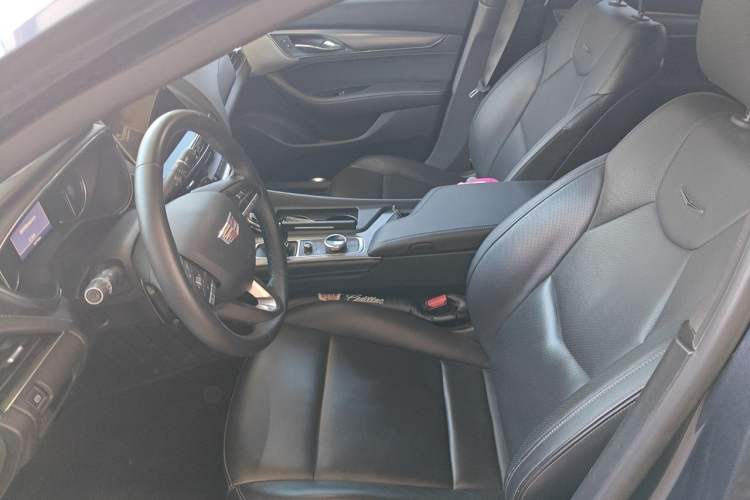 Used Cadillac CT5 2020 Revised Version 28T Luxury Edition Left Front Seat