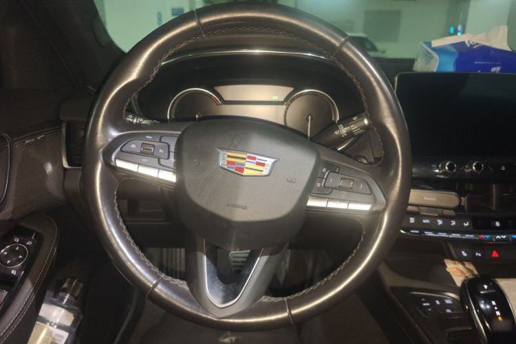 Used Cadillac CT5 2020 28T Luxury Version Steering Wheel