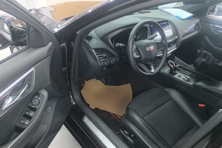 Used Cadillac CT5 2020 28T Tech Edition Driver Seat