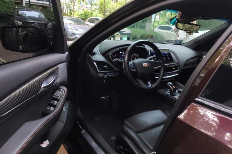 Used Cadillac CT5 2020 Revised 28T Platinum Sport Edition Driver Seat