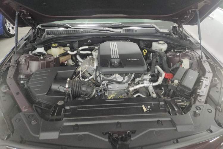 Used Cadillac CT5 2020 28T Luxury Version Engine Bay