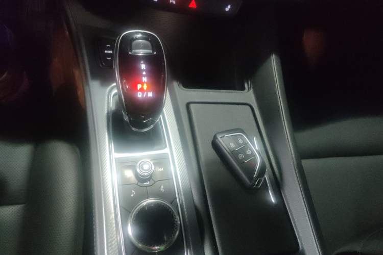Used Cadillac CT5 2020 Revised Version 28T Luxury Edition Gear Lever