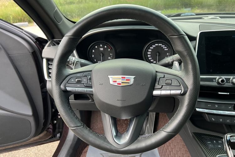 Used Cadillac CT5 2020 Revised 28T Platinum Sport Edition Interior 10