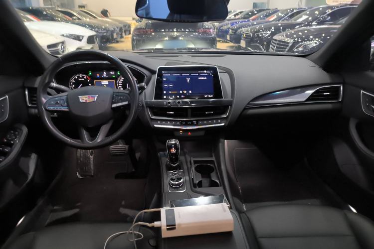 Used Cadillac CT5 2020 28T Fashion Edition Interior 2