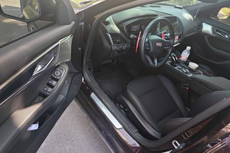 Used Cadillac CT5 2020 28T Tech Edition Interior 3
