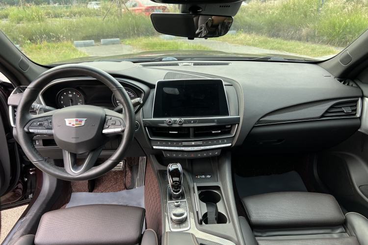 Used Cadillac CT5 2020 Revised 28T Platinum Sport Edition Interior 3