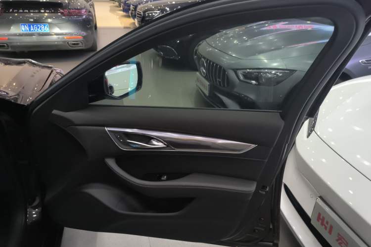 Used Cadillac CT5 2020 28T Fashion Edition Interior 5