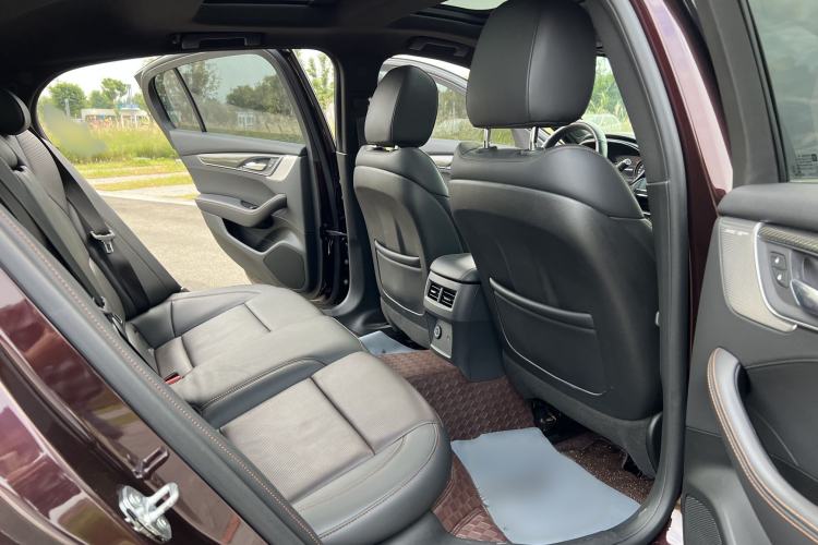 Used Cadillac CT5 2020 Revised 28T Platinum Sport Edition Interior 9